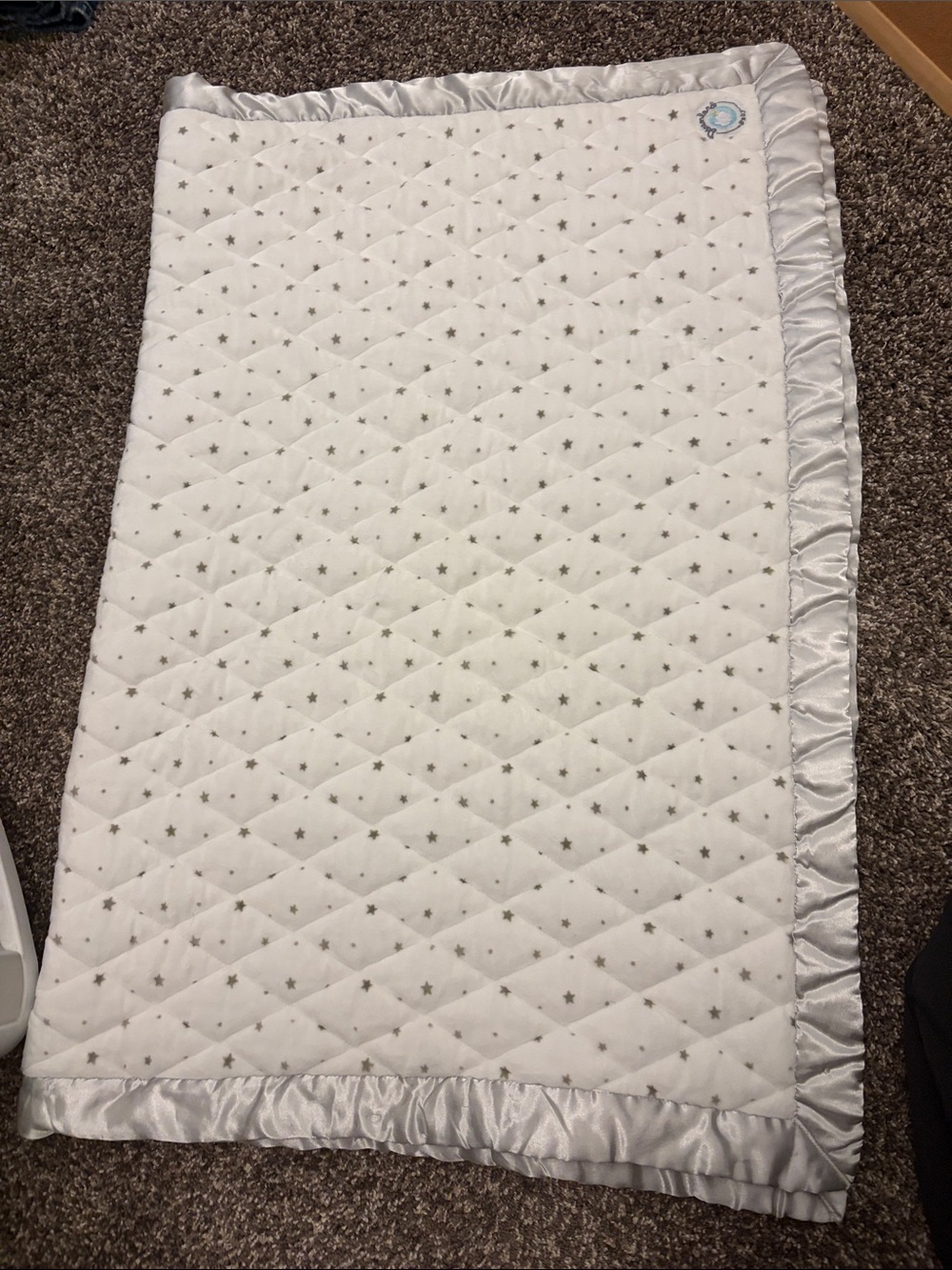 White Quilted Baby Blanket with Silver Star Print and Satin Trim